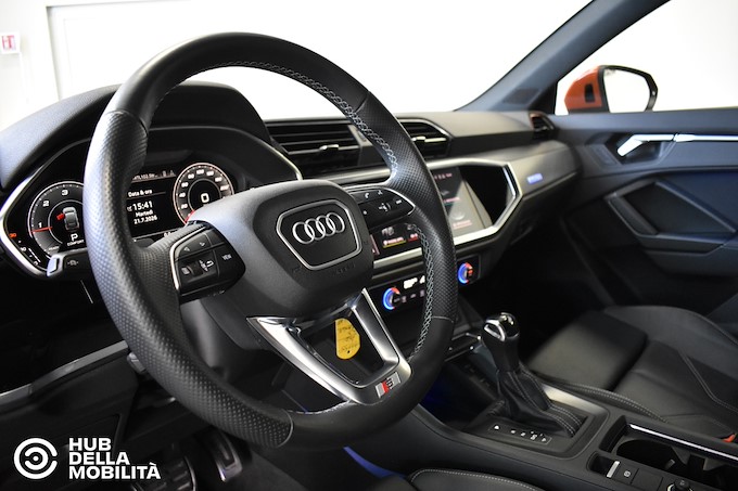 AUDI Q3 SPB 35 TDI quattro S tronic Business Plus